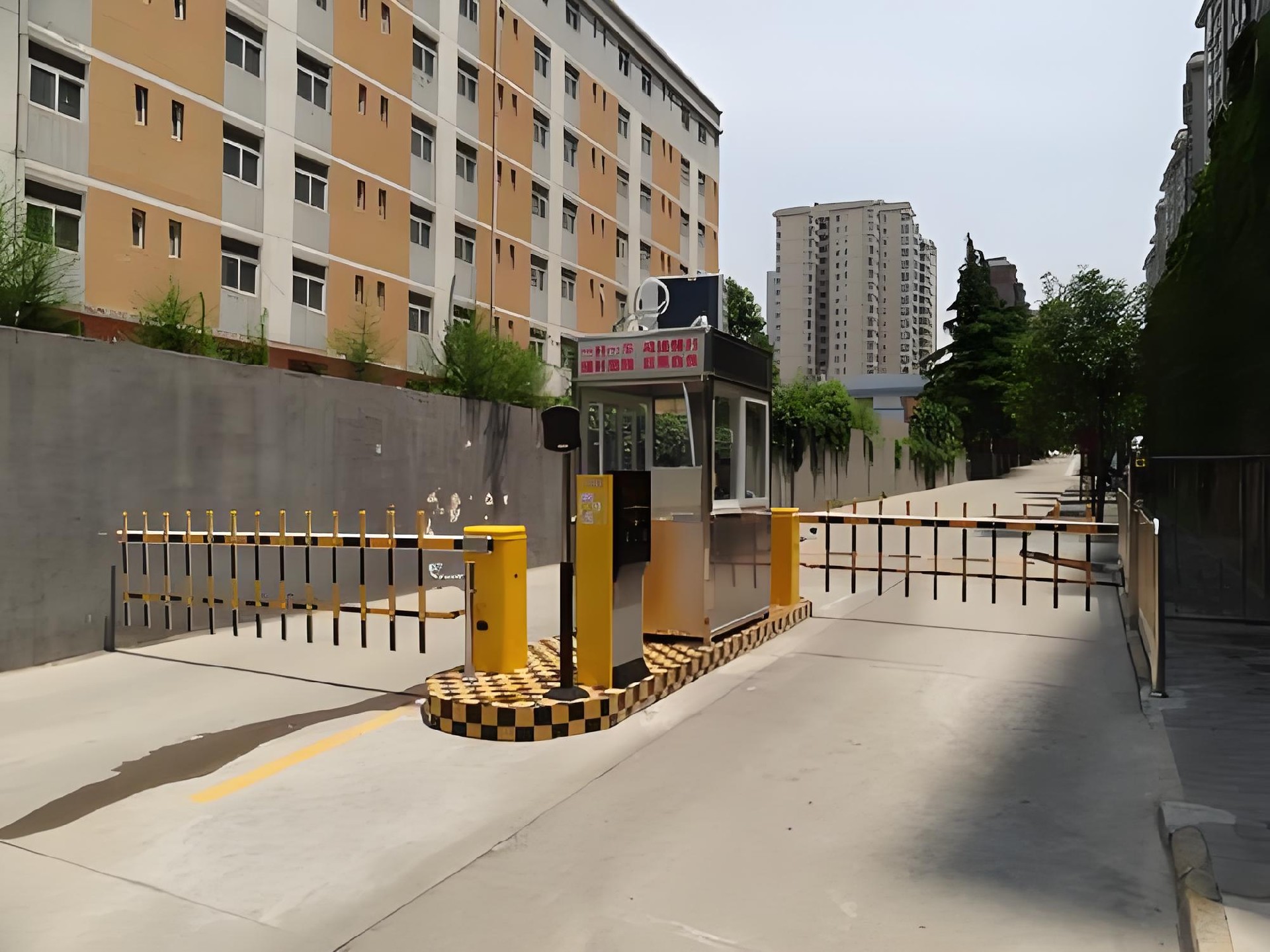 停車(chē)場(chǎng)設(shè)備